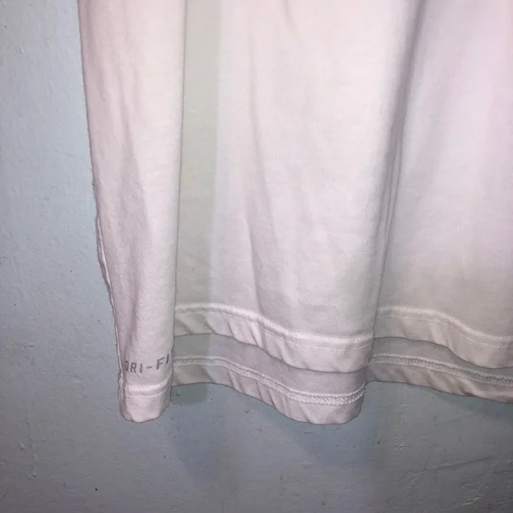 Nike Dri-Fit Short Sleeve Tee Shirt Size Large - Picture 2 of 4